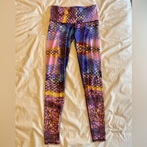 Teeki yoga pants, size small